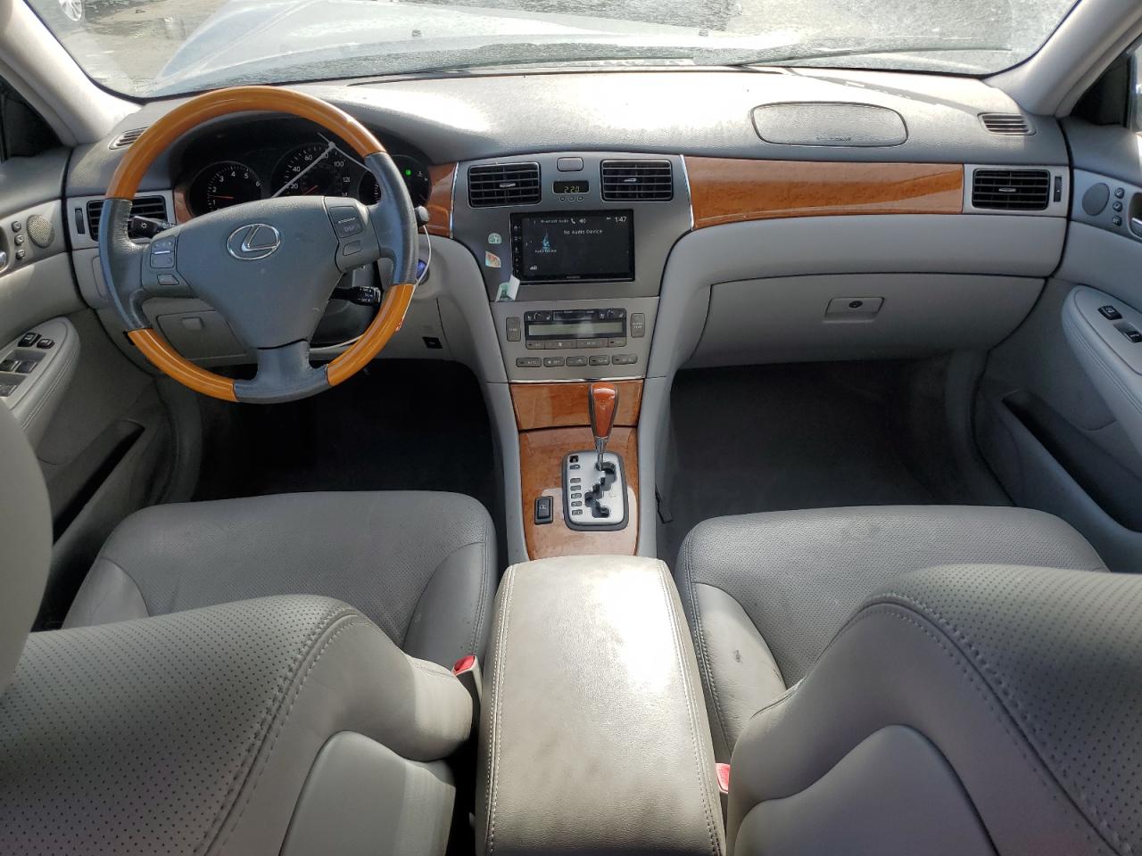 2005 Lexus ES - Image 8