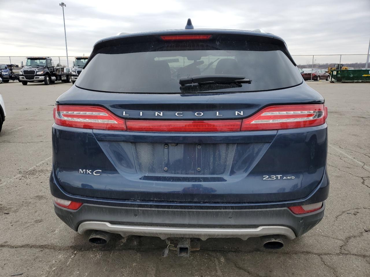 2017 Lincoln MKC - Image 6