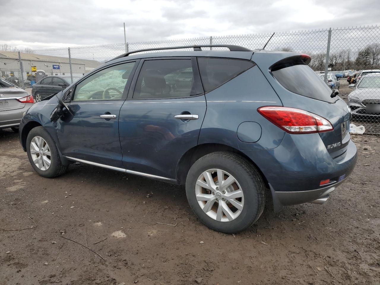 2014 Nissan Murano - Image 2