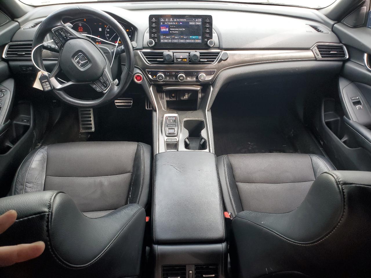 1HGCV2F3XJA007028 HONDA ACCORD 2018