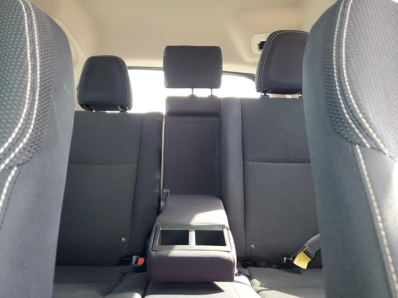 2017 Toyota RAV 4 - Image 10