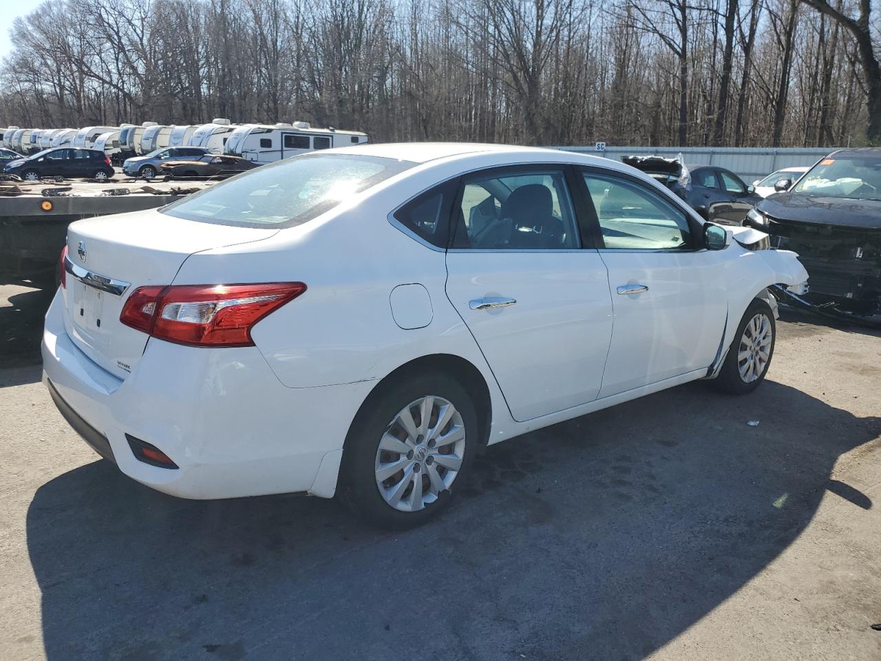 2016 Nissan Sentra - Image 3