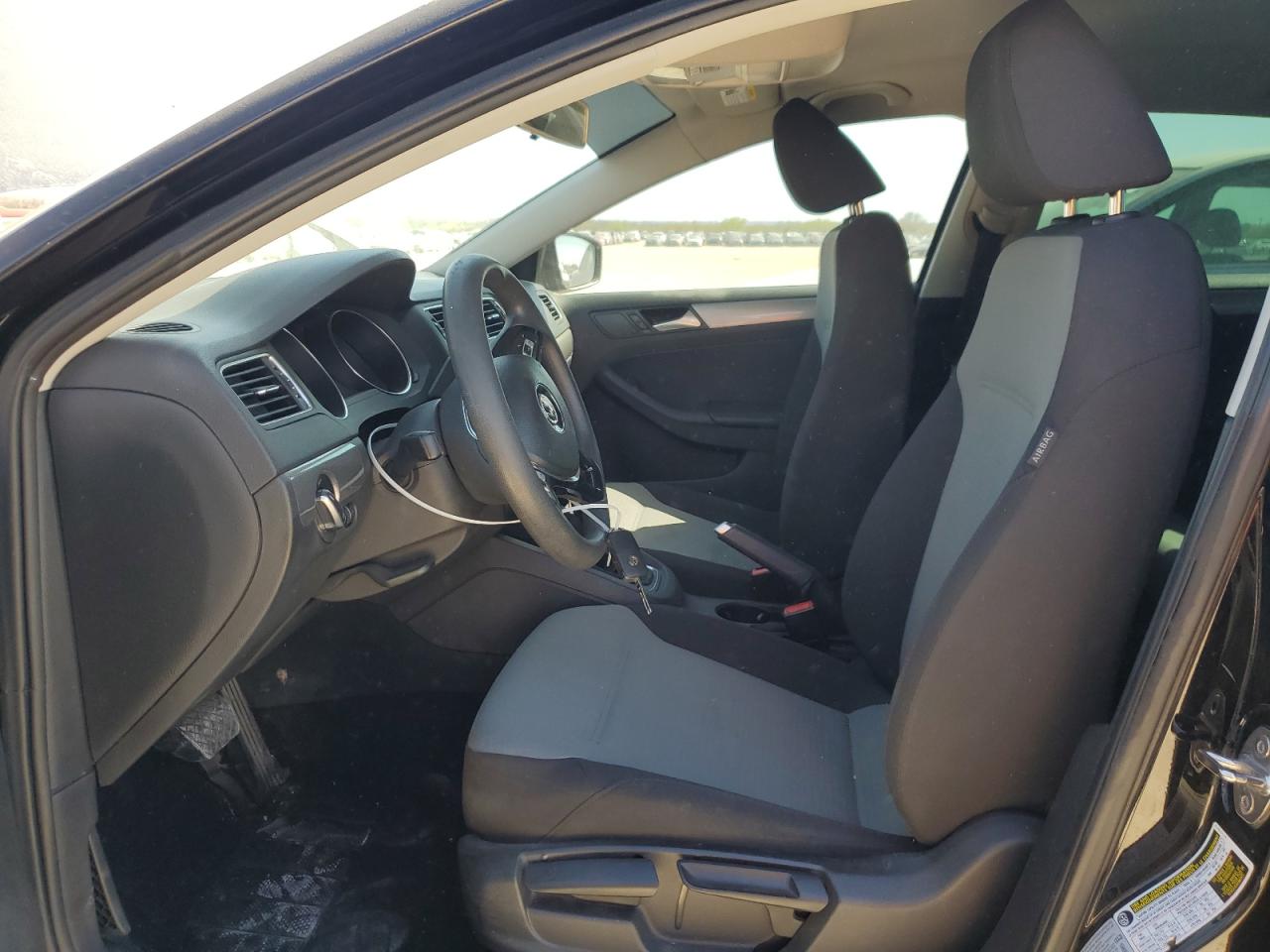 2017 Volkswagen Jetta - Image 7