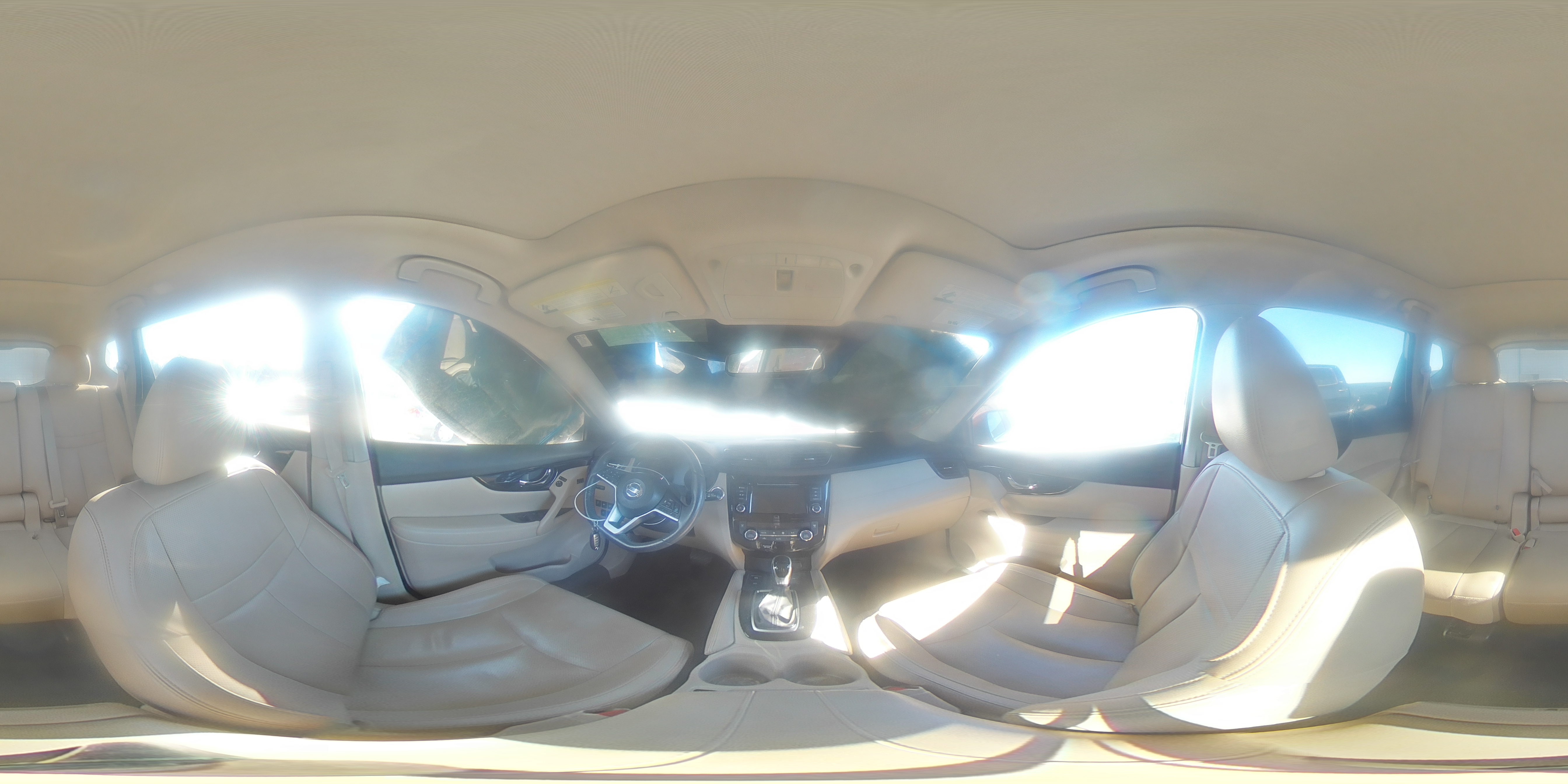 2019 Nissan Rogue - Image 15