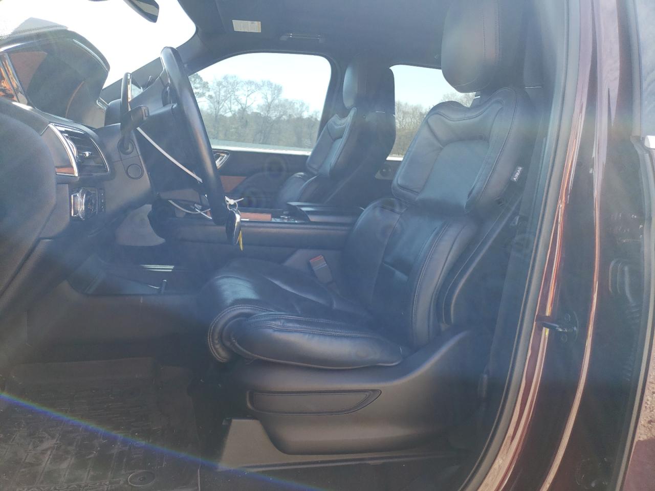 2018 Lincoln Navigator - Image 7