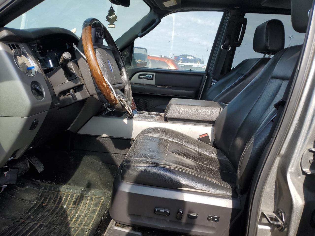 2008 Ford Expedition - Image 7