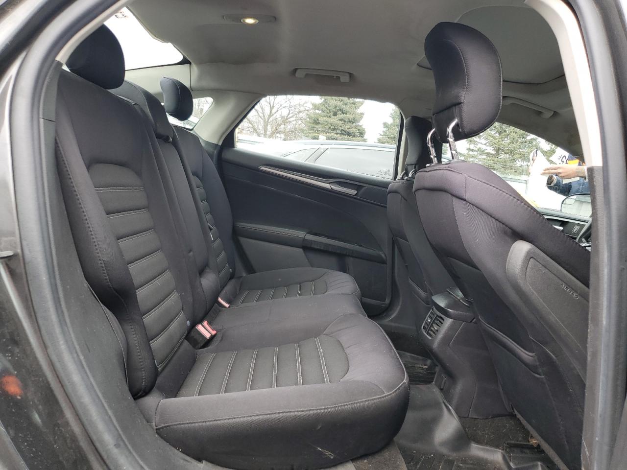 2015 Ford Fusion - Image 10