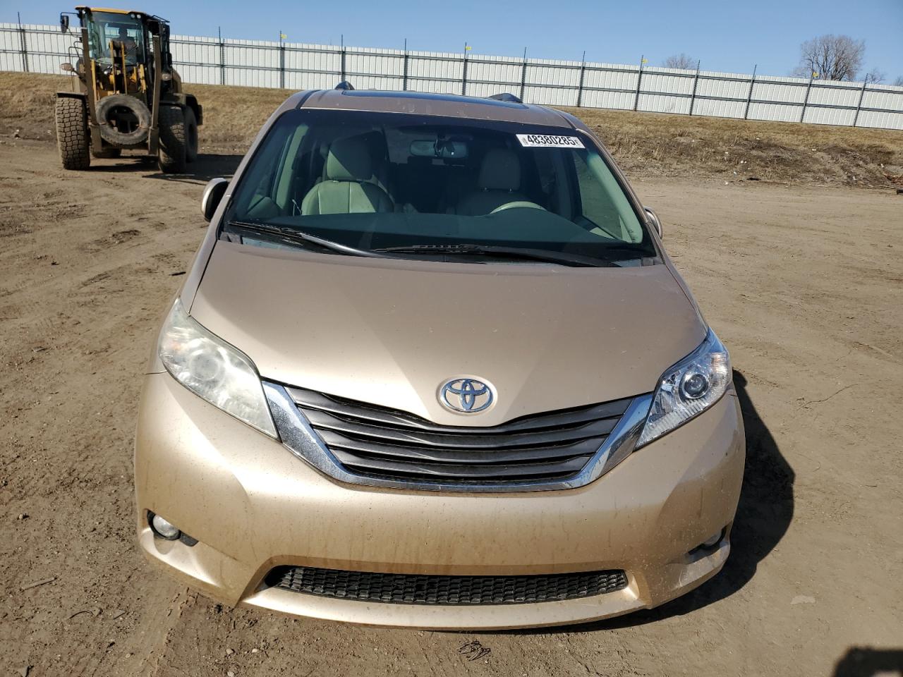 2012 Toyota Sienna - Image 5