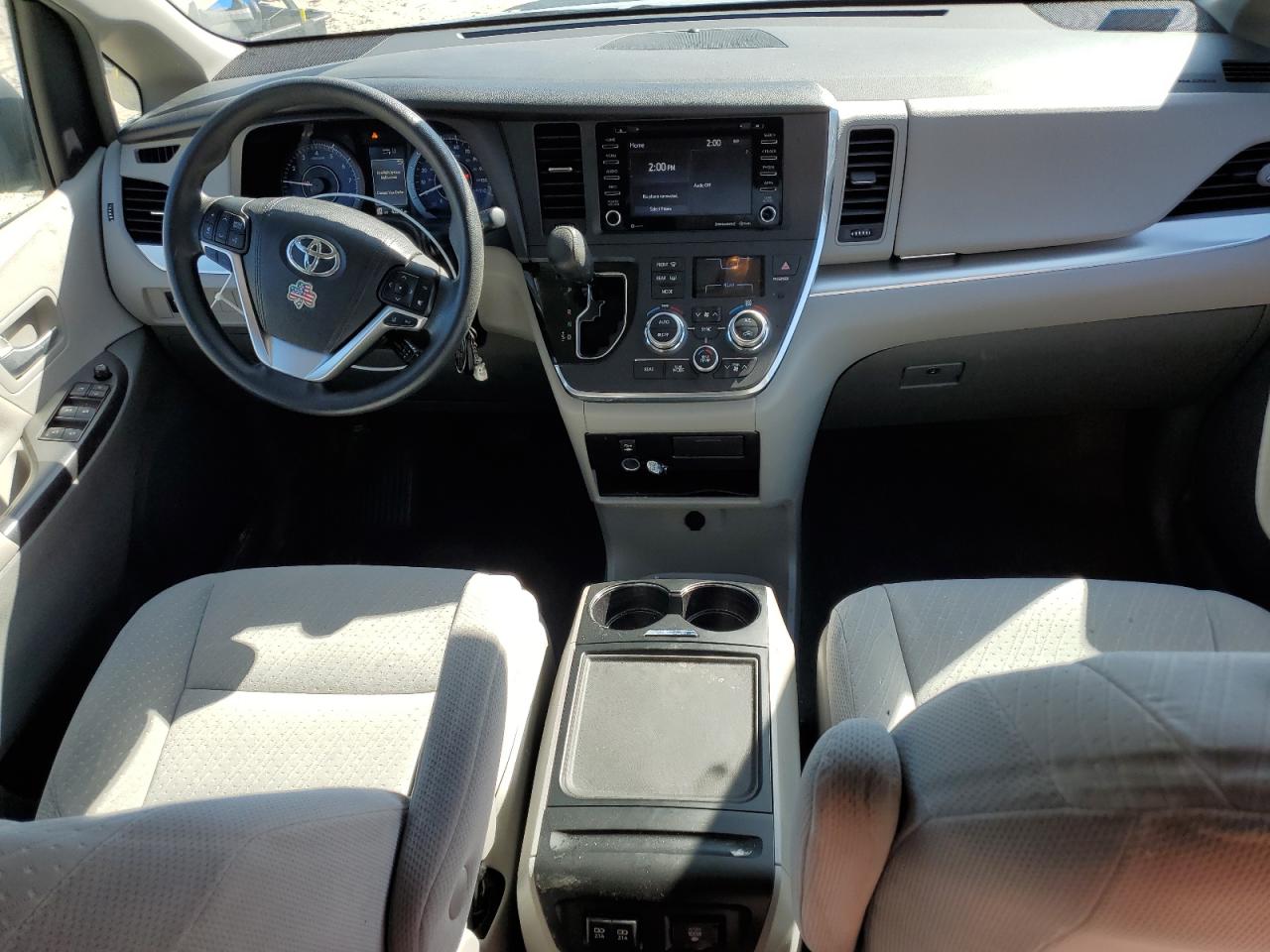 2018 Toyota Sienna - Image 8