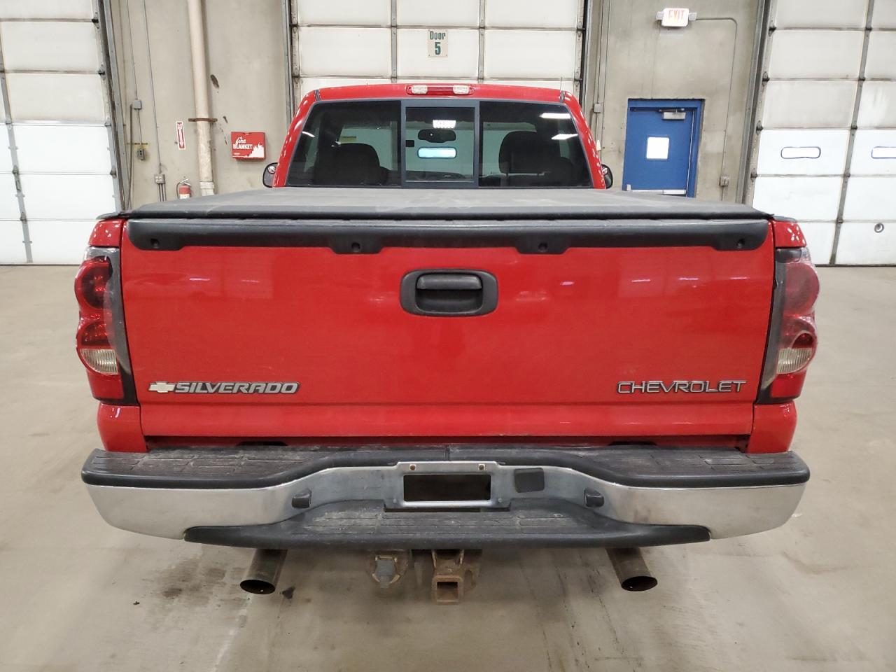 2005 Chevrolet Silverado - Image 6