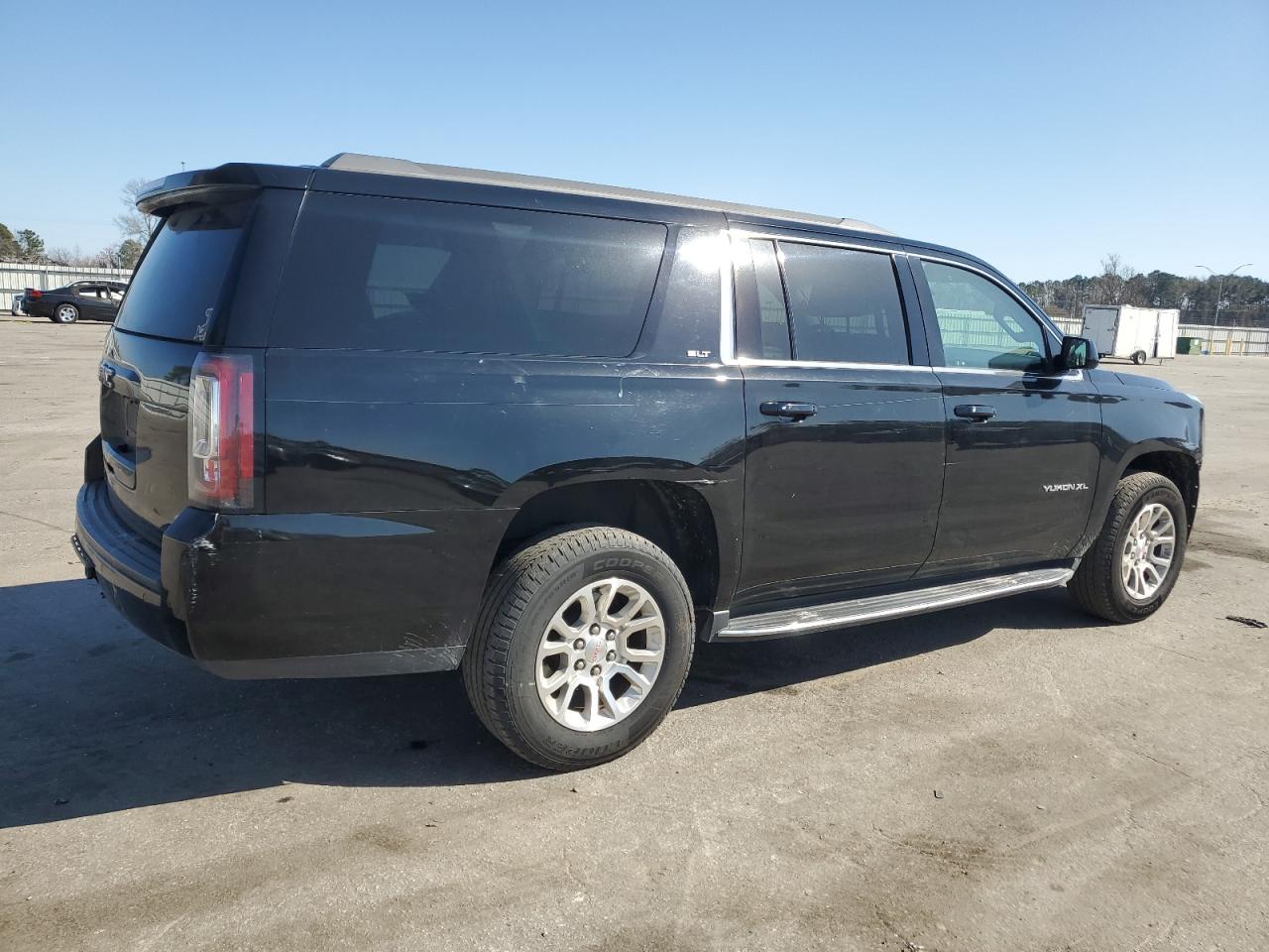 2019 GMC Yukon - Image 3