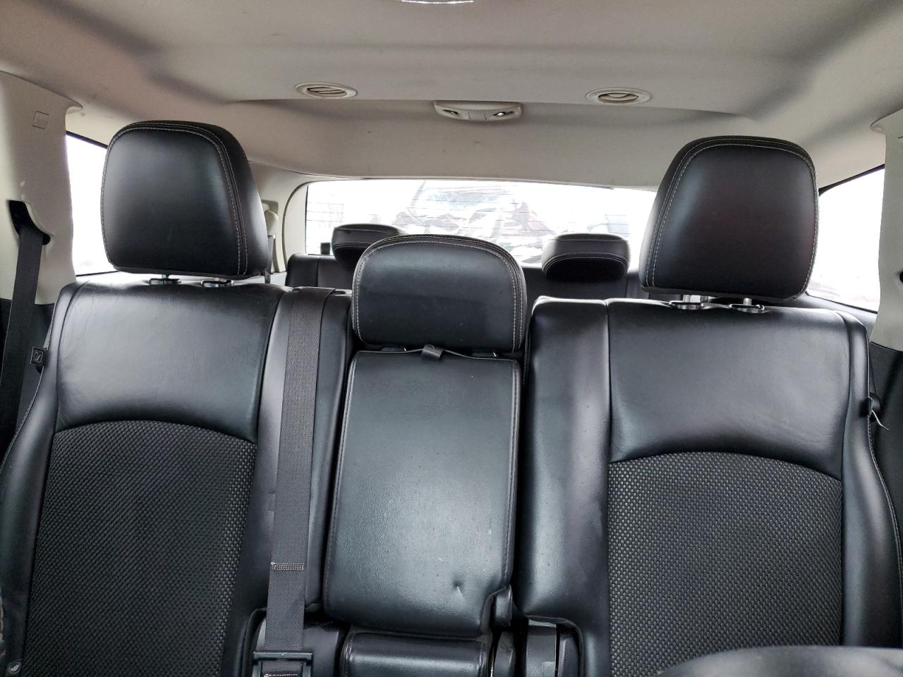 2015 Dodge Journey - Image 10