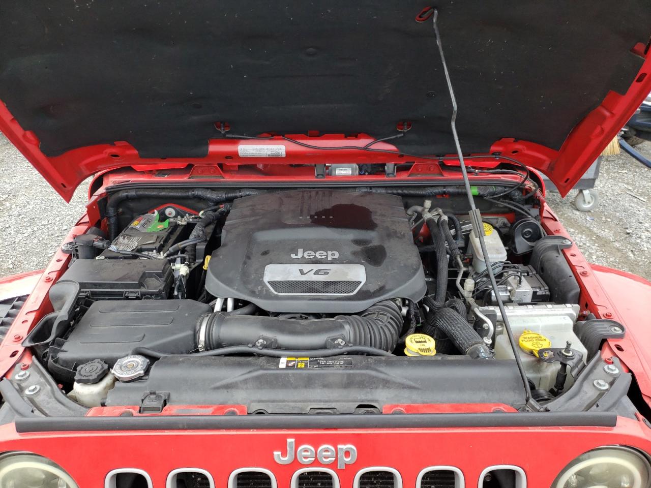 2017 Jeep Wrangler - Image 12