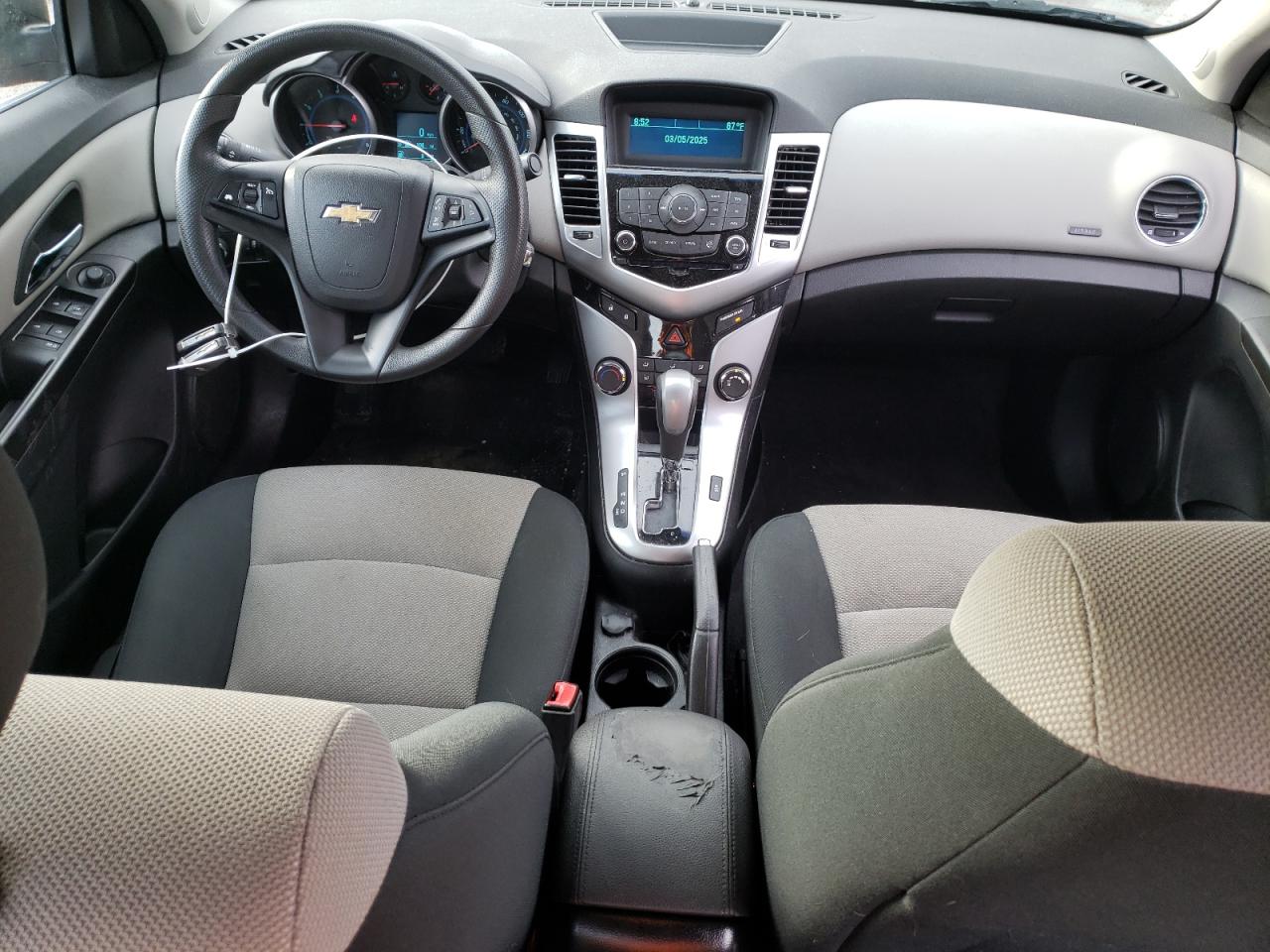 2012 Chevrolet Cruze - Image 8