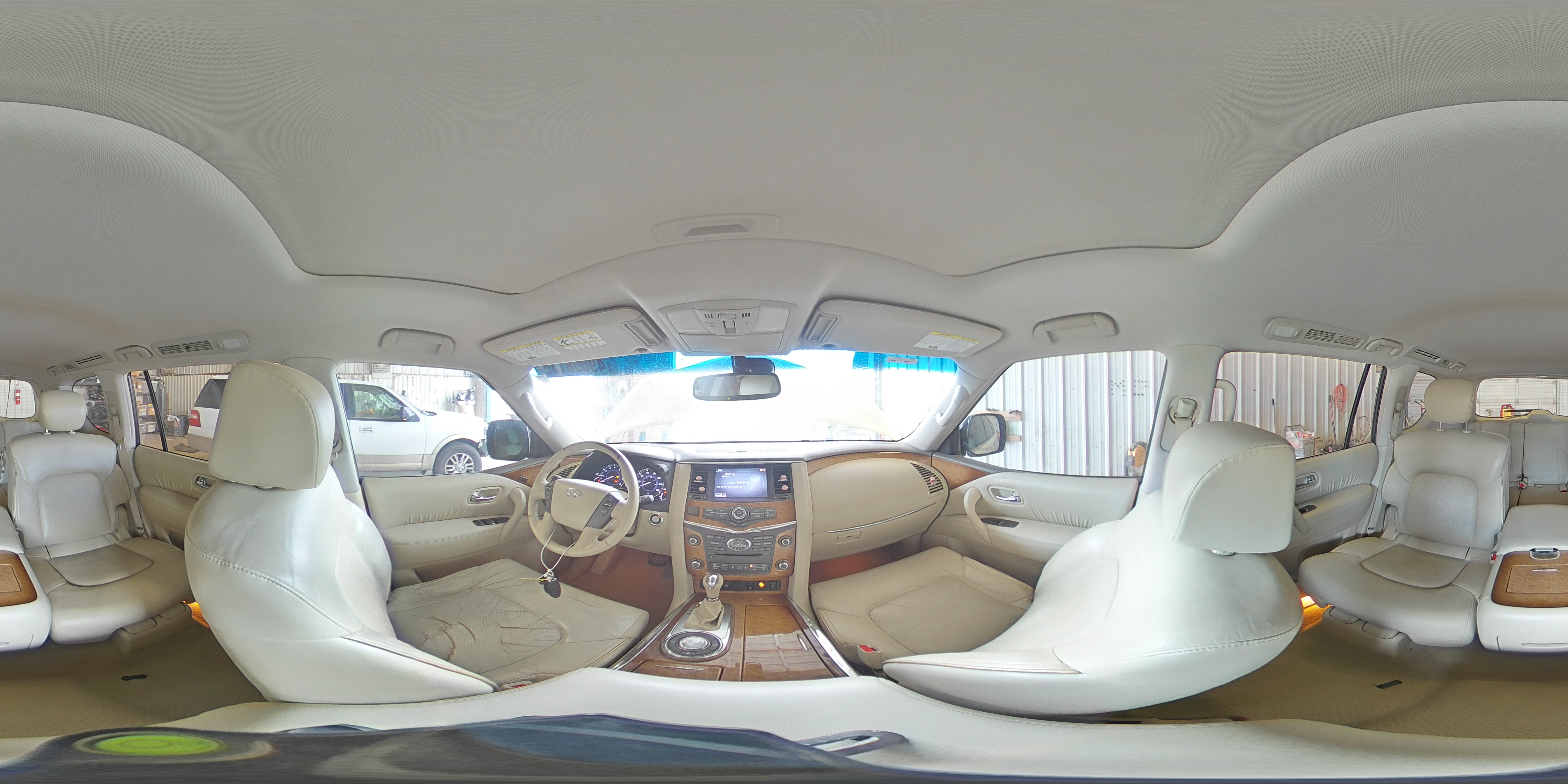 2013 Infiniti QX56 - Image 13