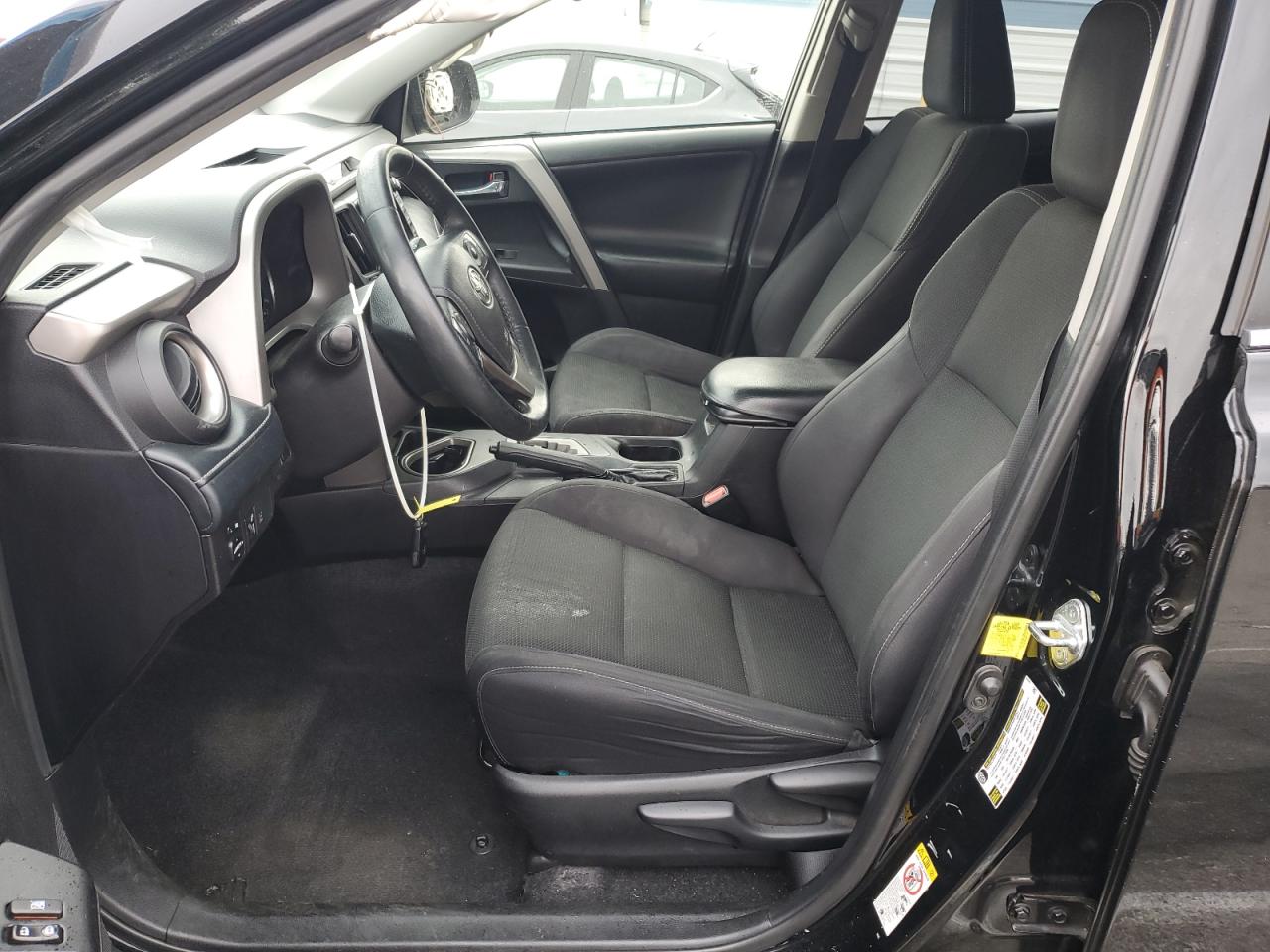 2018 Toyota RAV 4 - Image 7