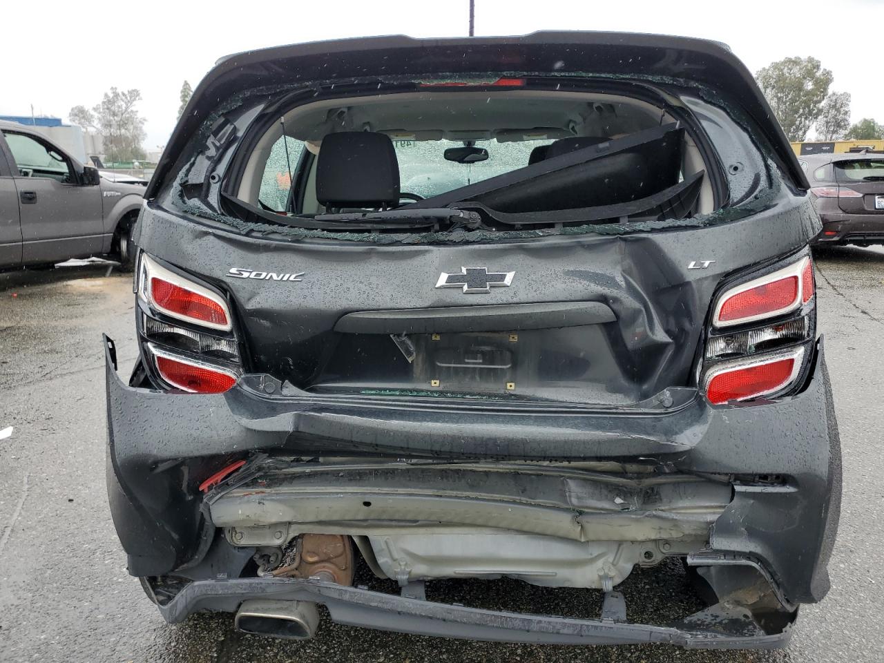 1G1JD6SGXJ4100342 CHEVROLET SONIC 2018