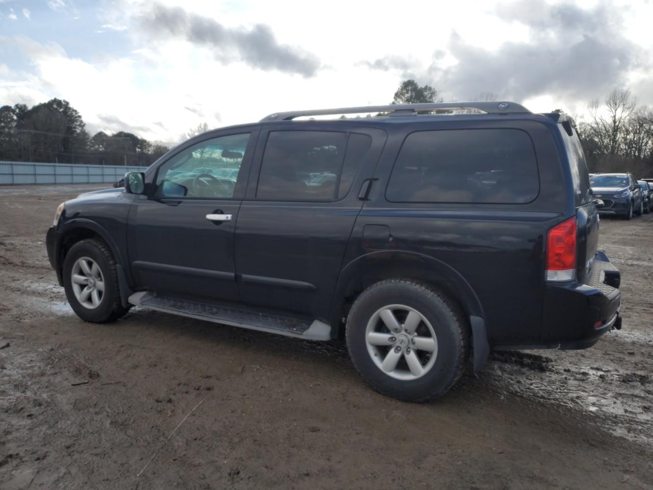2010 Nissan Armada - Image 2