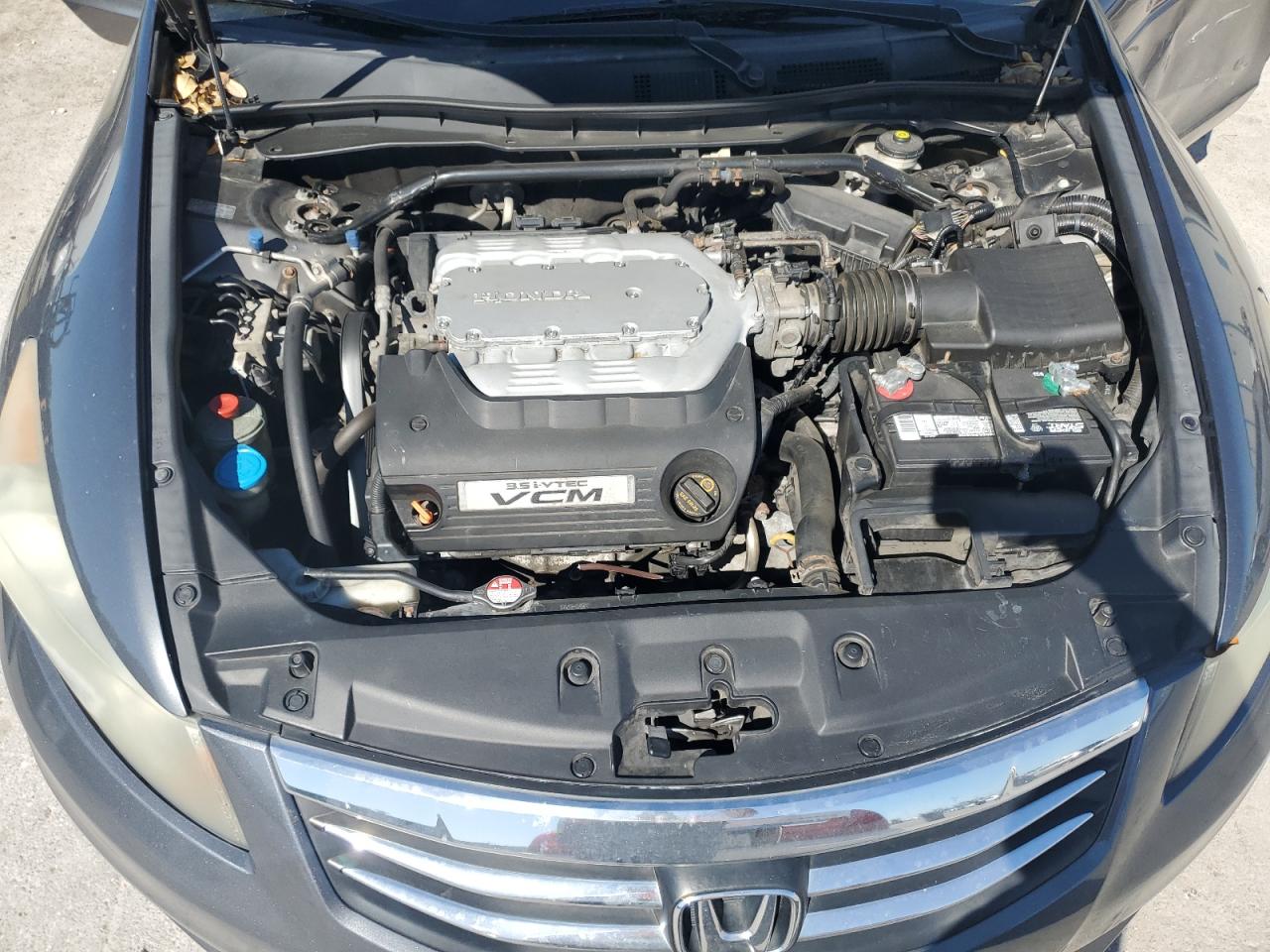 2012 Honda Accord - Image 11
