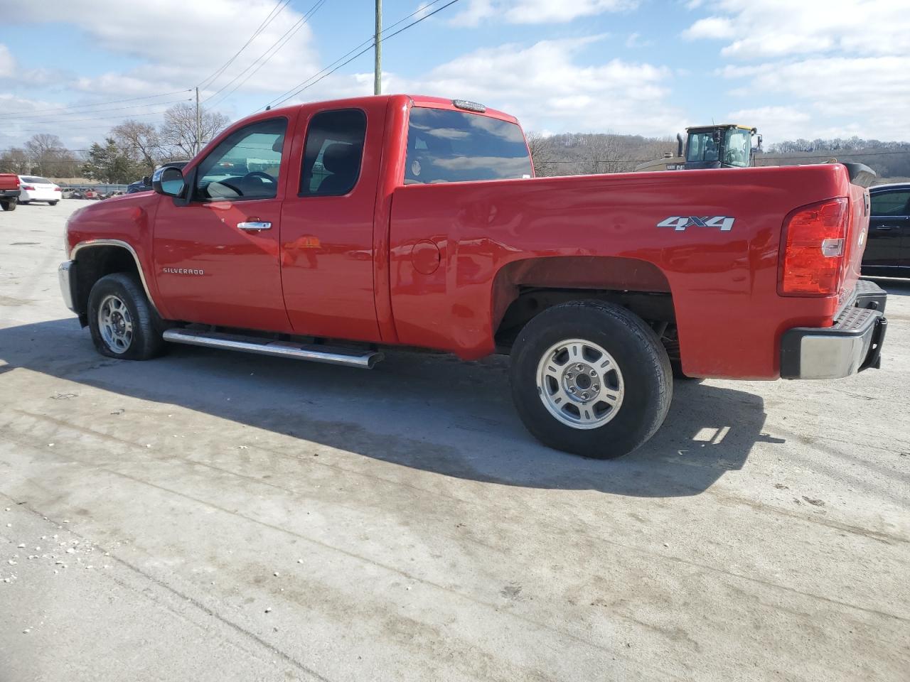 2013 Chevrolet Silverado - Image 2
