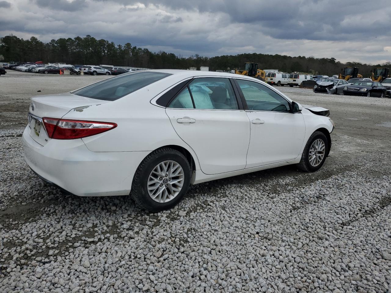 2016 Toyota Camry - Image 3