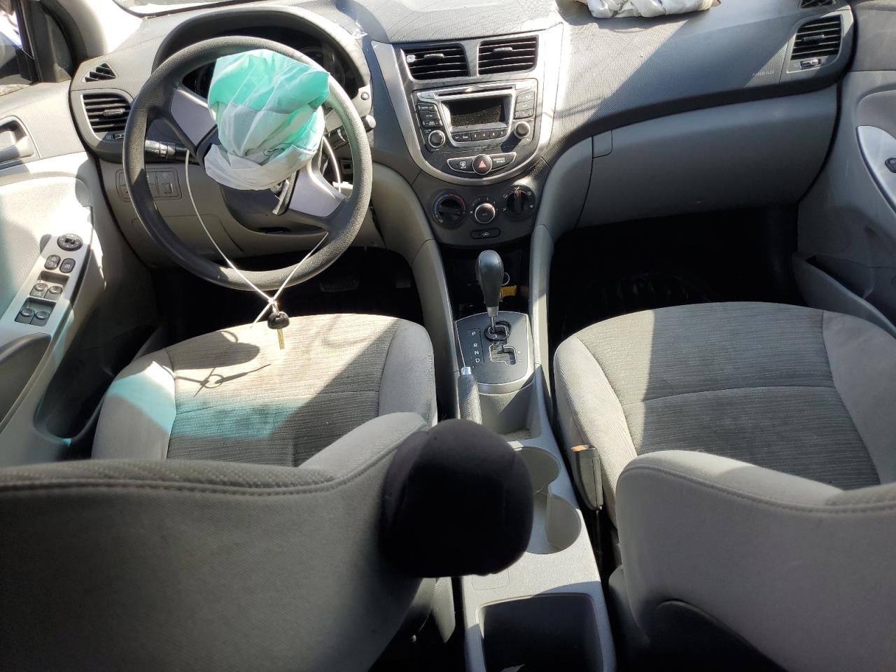 2016 Hyundai Accent - Image 8
