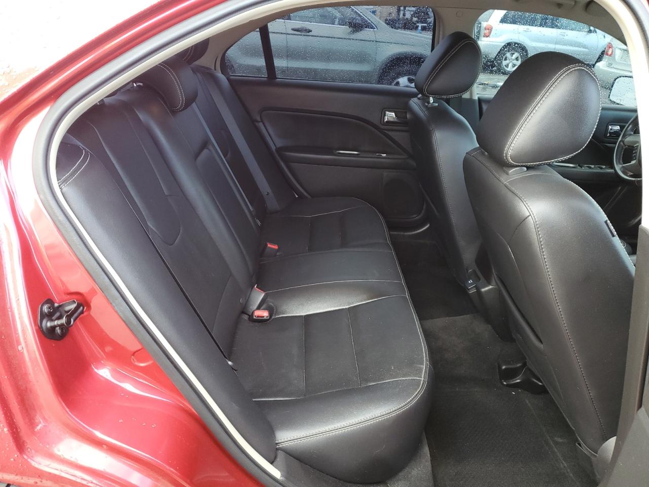 2011 Ford Fusion - Image 10