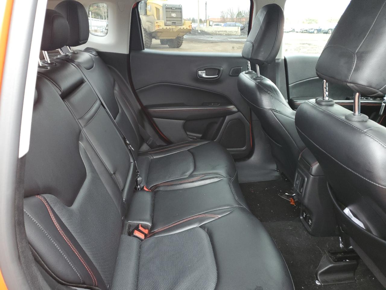 2017 Jeep Compass - Image 11