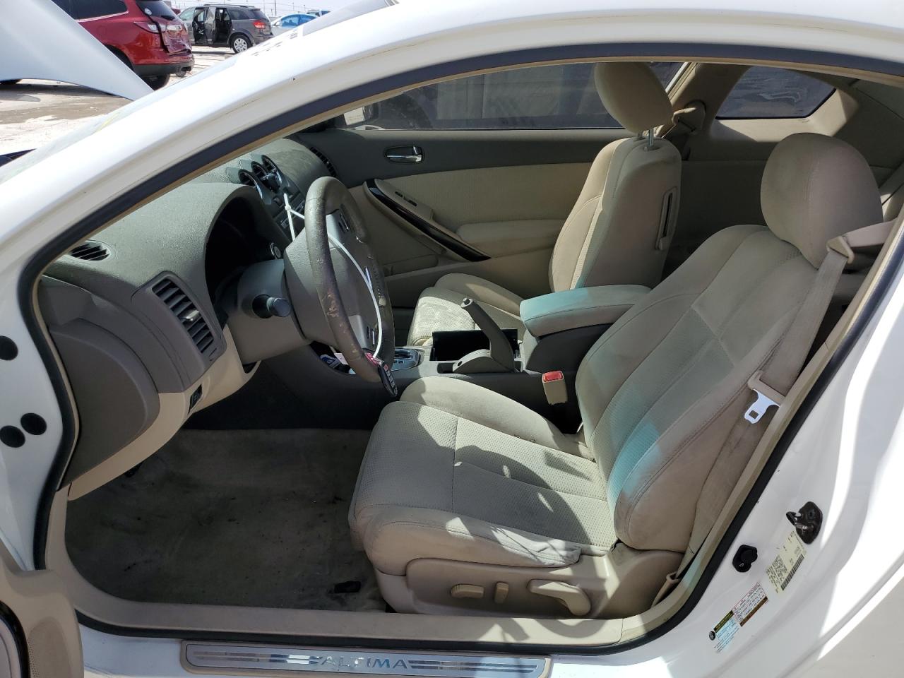 2010 Nissan Altima - Image 7