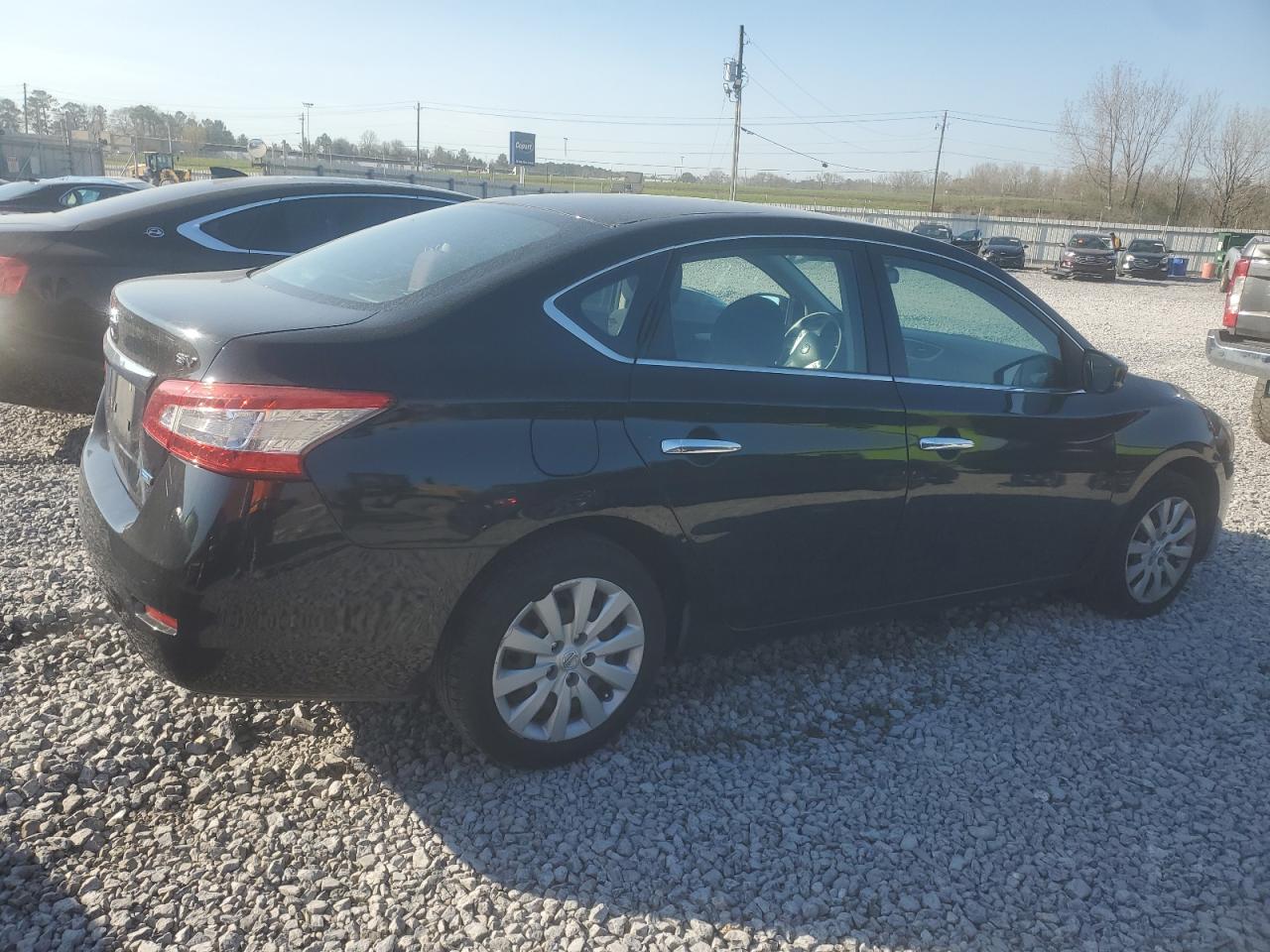 2014 Nissan Sentra - Image 3