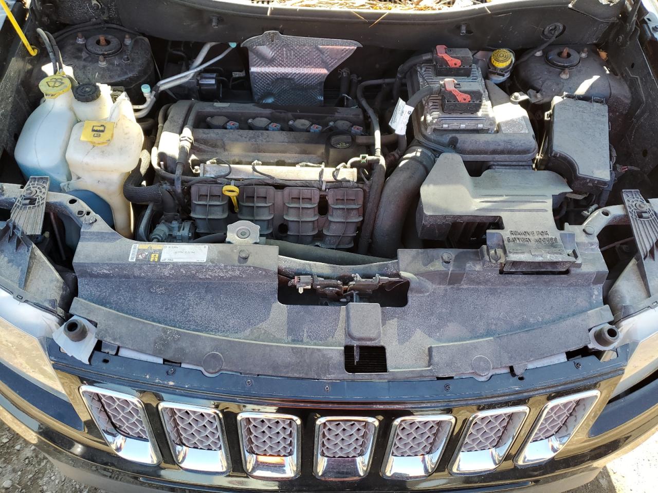 2017 Jeep Compass - Image 12