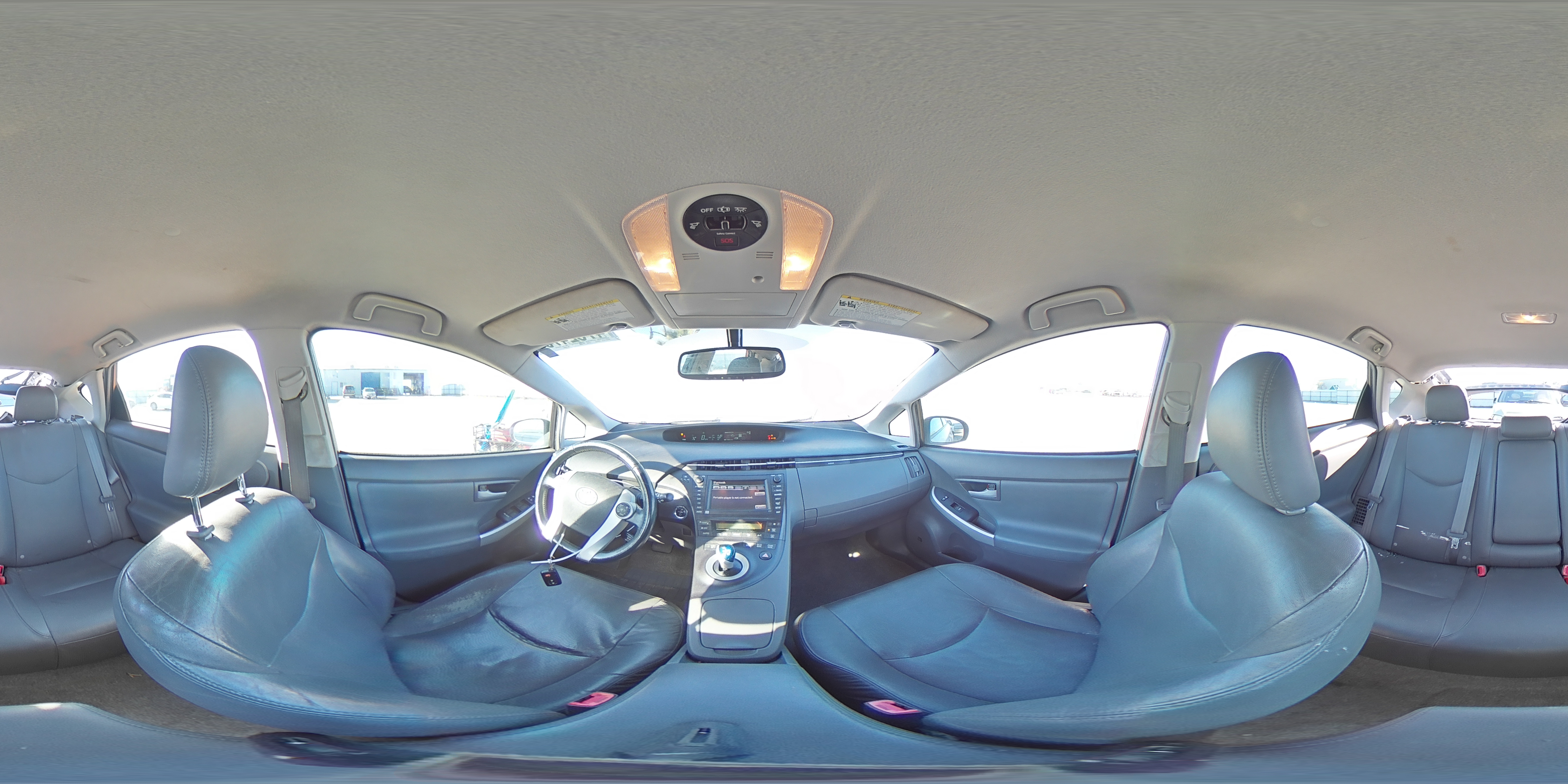 2010 Toyota Prius - Image 12