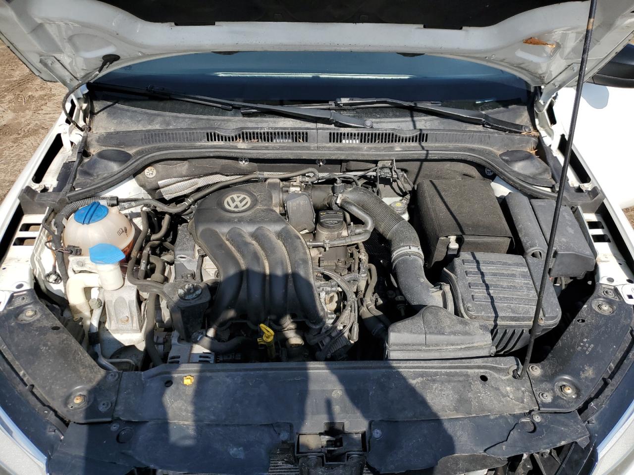 2015 Volkswagen Jetta - Image 11