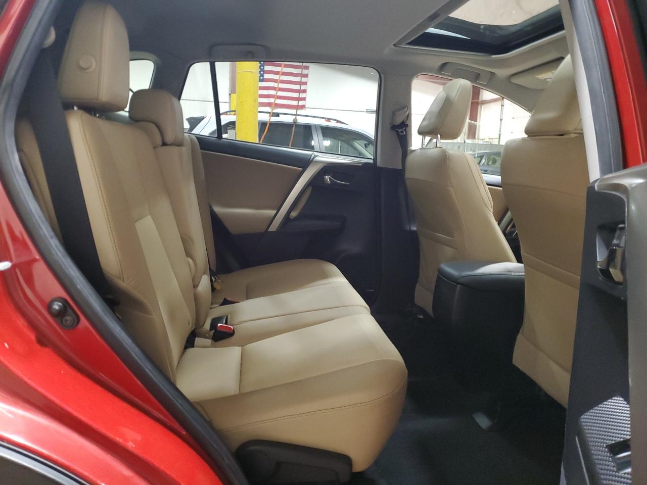 2015 Toyota RAV 4 - Image 11
