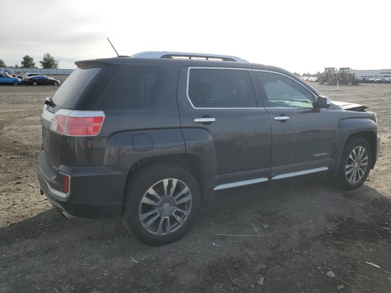 2016 GMC Terrain - Image 3