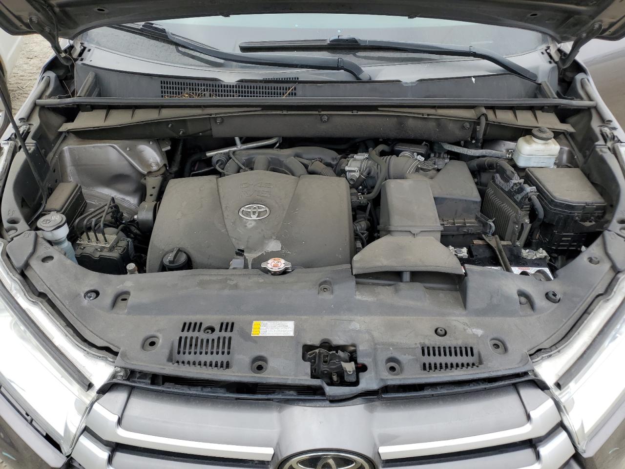5TDZZRFHXKS362142 TOYOTA HIGHLANDER 2019