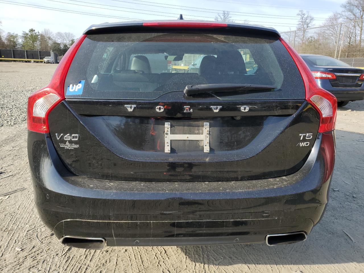 2016 Volvo V60 - Image 6