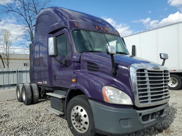 2015 Freightliner Cascadia Semi Truck
