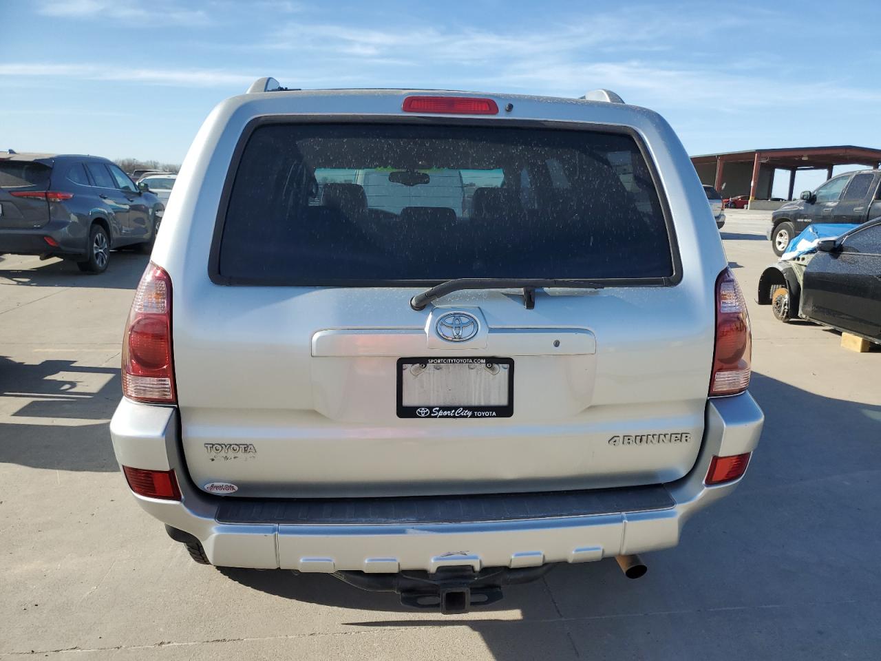 2005 Toyota 4Runner - Image 6