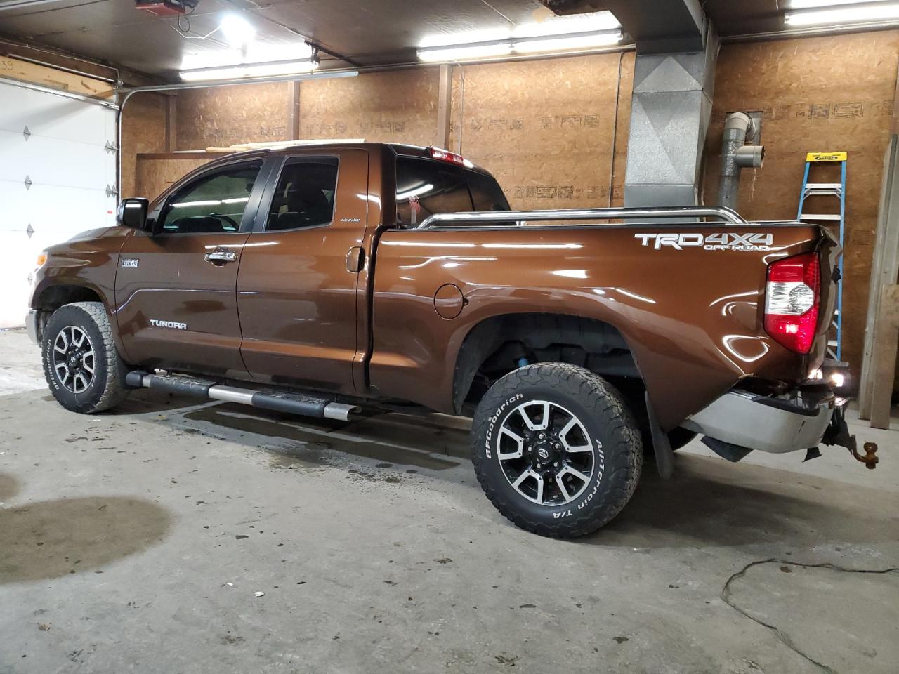 2015 Toyota Tundra - Image 2