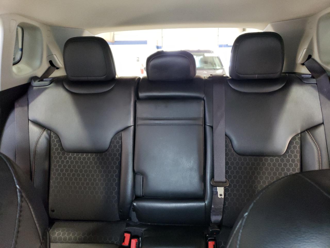 2019 Jeep Compass - Image 10