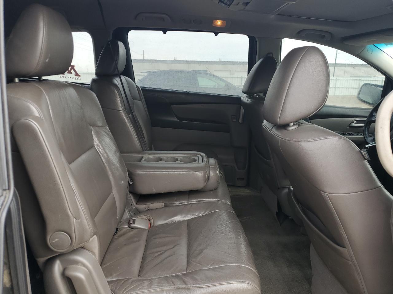 2011 Honda Odyssey - Image 11