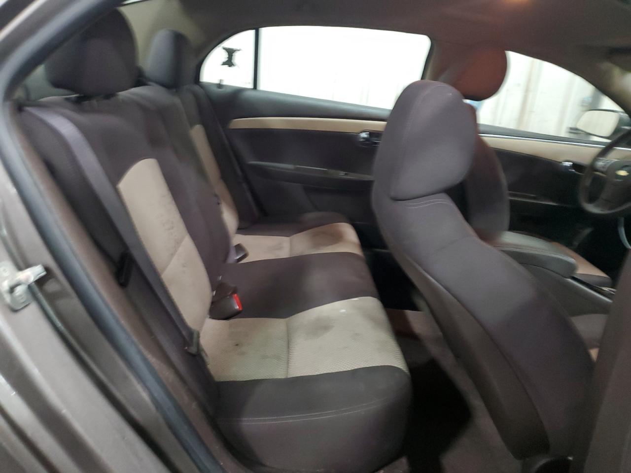 2012 Chevrolet Malibu - Image 10