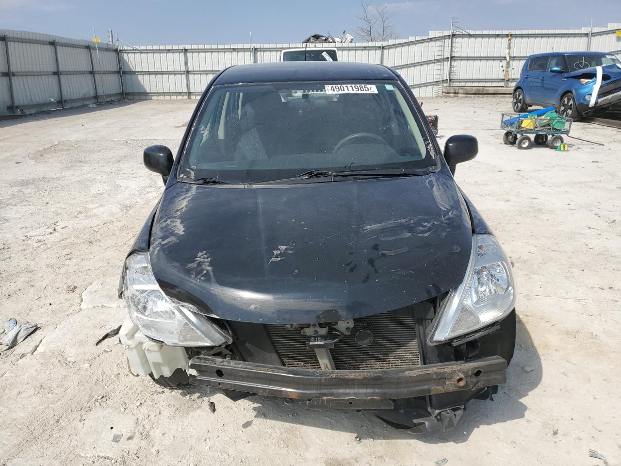 2011 Nissan Versa - Image 5
