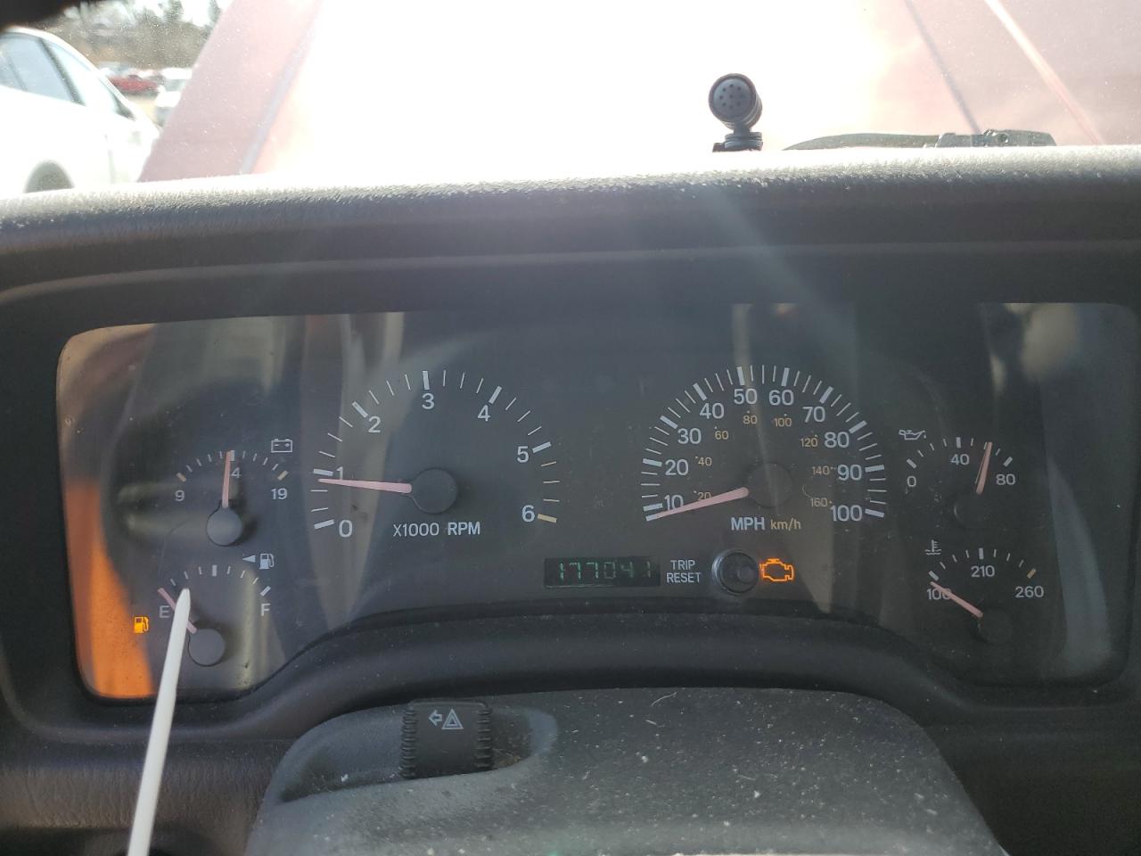 2000 Jeep Cherokee VIN: 2J4FF48S8YL246465 Lot: 50446545