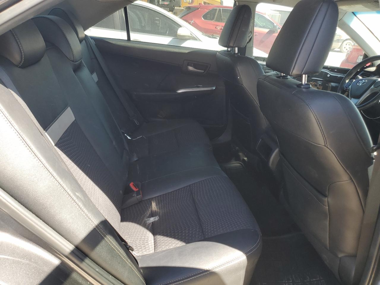 2013 Toyota Camry - Image 10