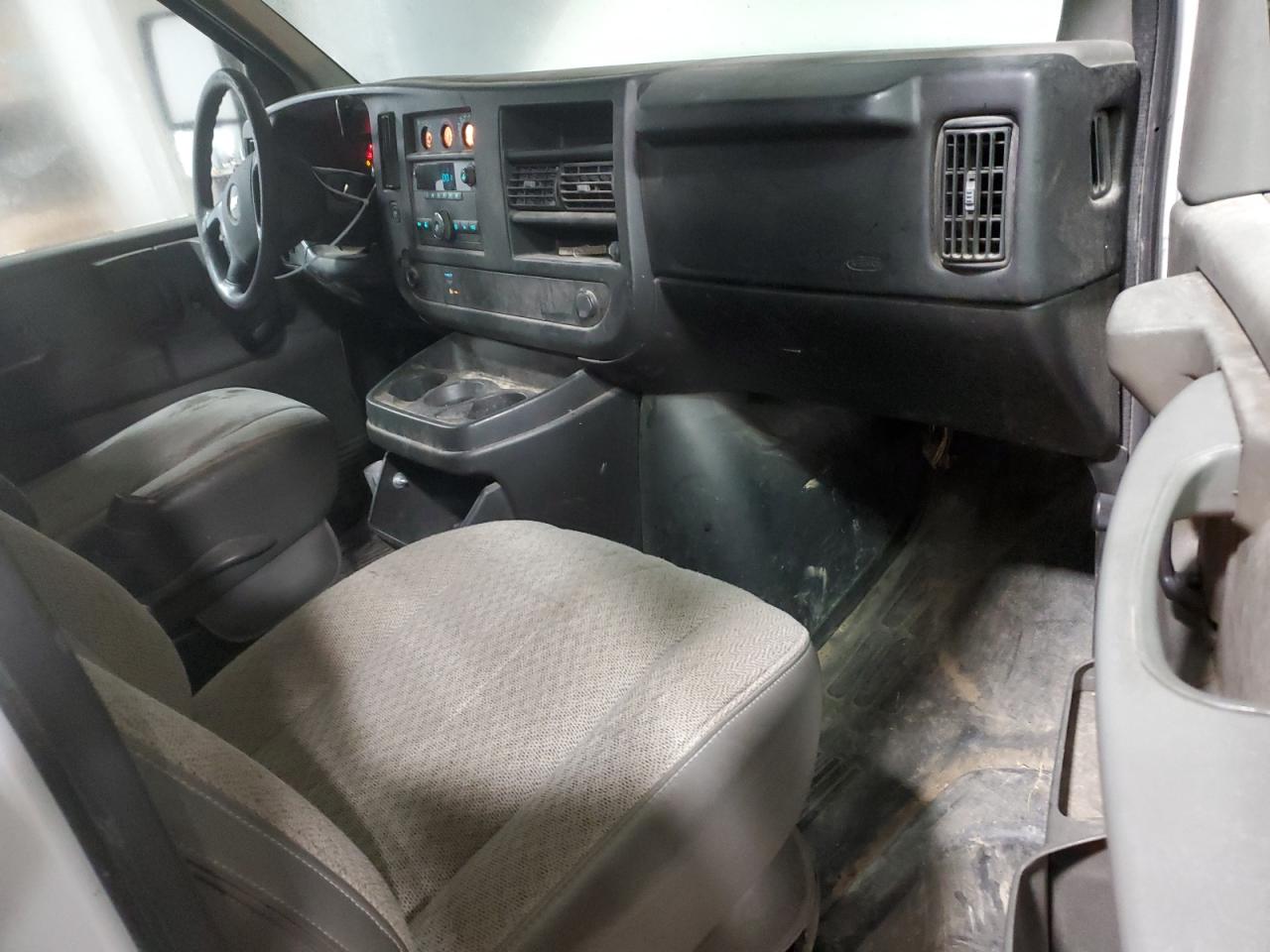 2009 Chevrolet Express G3500 VIN: 1GBHG31C691121698 Lot: 47989685