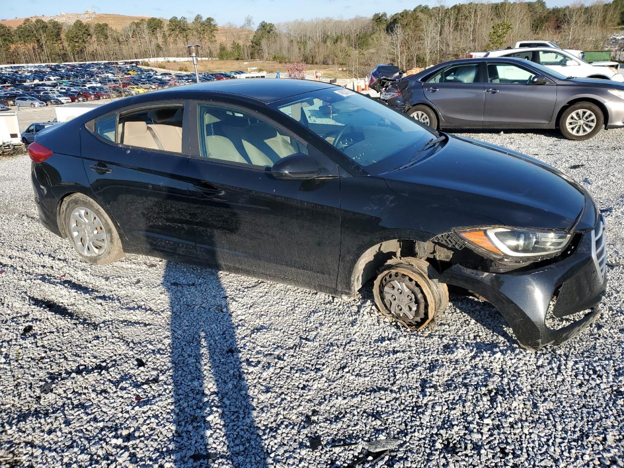 2017 Hyundai Elantra - Image 4