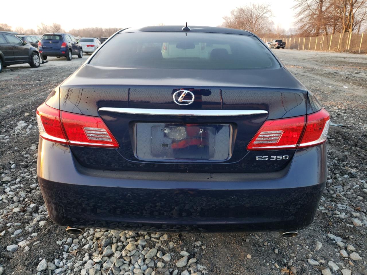 2011 Lexus ES - Image 6