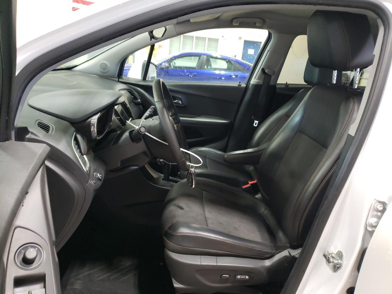 KL7CJPSB6JB659219 CHEVROLET TRAX 2018